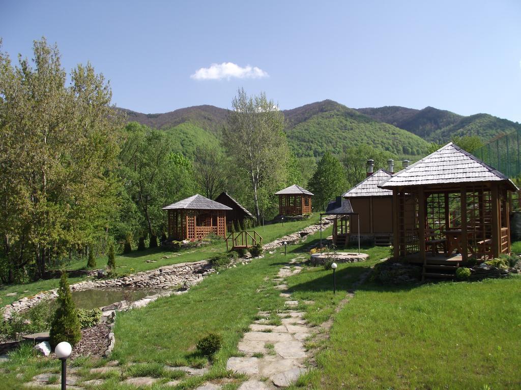 Spa Hotel Zoryani Karpaty Vyshka Exterior foto